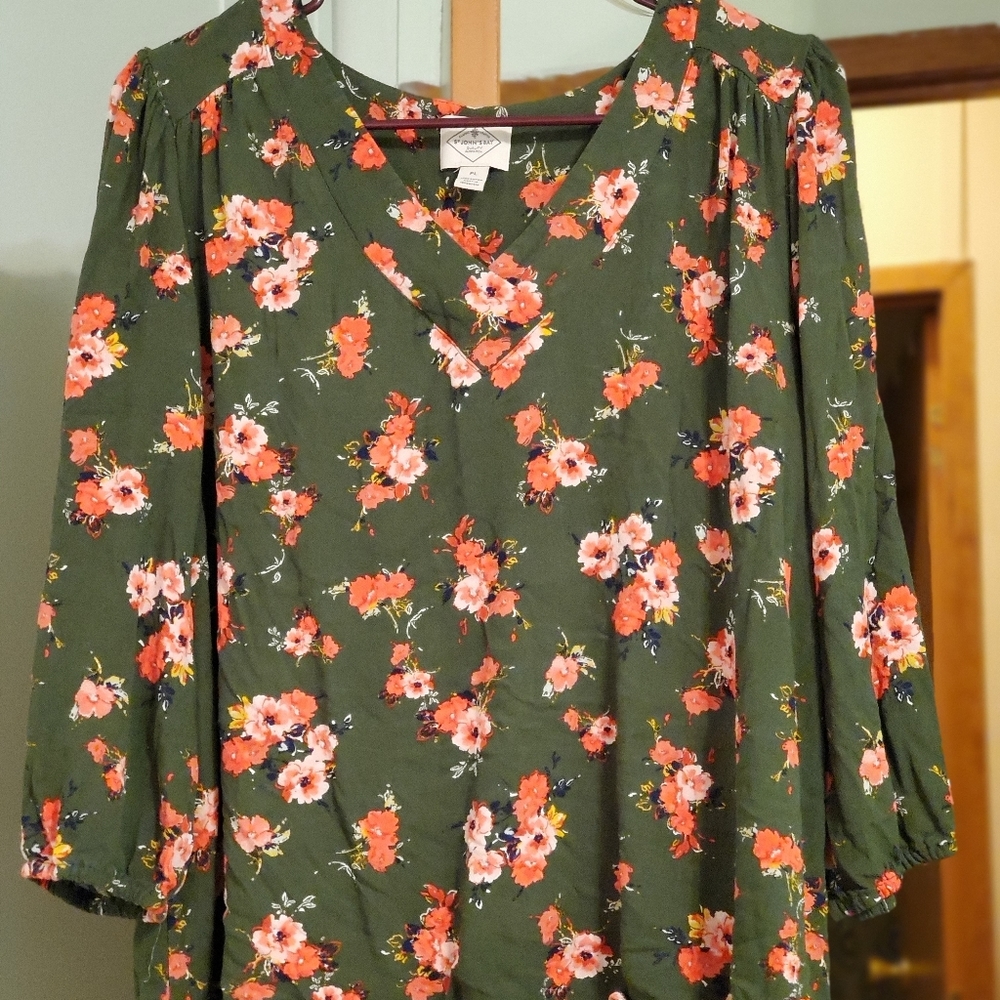 Women's blouse